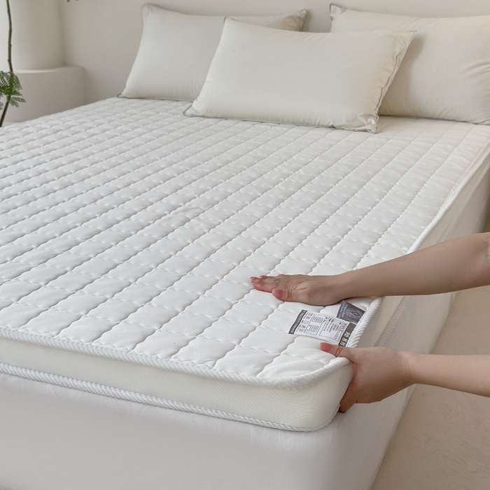 91家纺网 家纺一手货源 找家纺 娇逸家居 2025新款亲肤舒适记忆海绵床垫（可定制特殊尺寸） 方格白