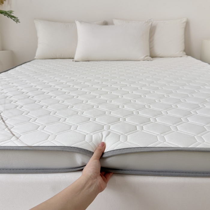 91家纺网 家纺一手货源 找家纺 娇逸家居 2025新款亲肤舒适记忆海绵床垫（可定制特殊尺寸） 菱格白