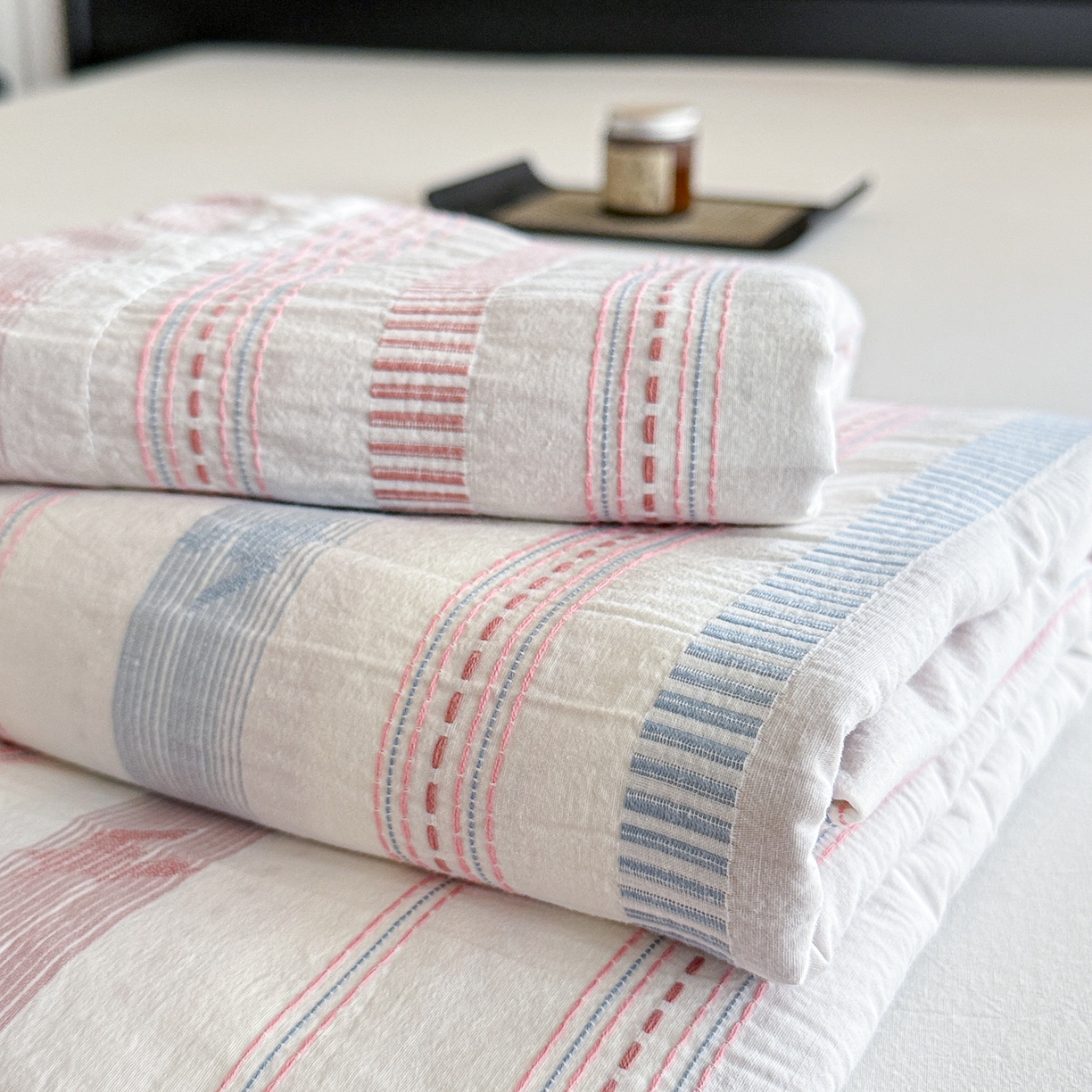 91家纺网 家纺一手货源 找家纺 眠博士 2055新款40s全棉纯棉提花股线枕套单品枕套单件单枕套 提花股线枕套-素简粉