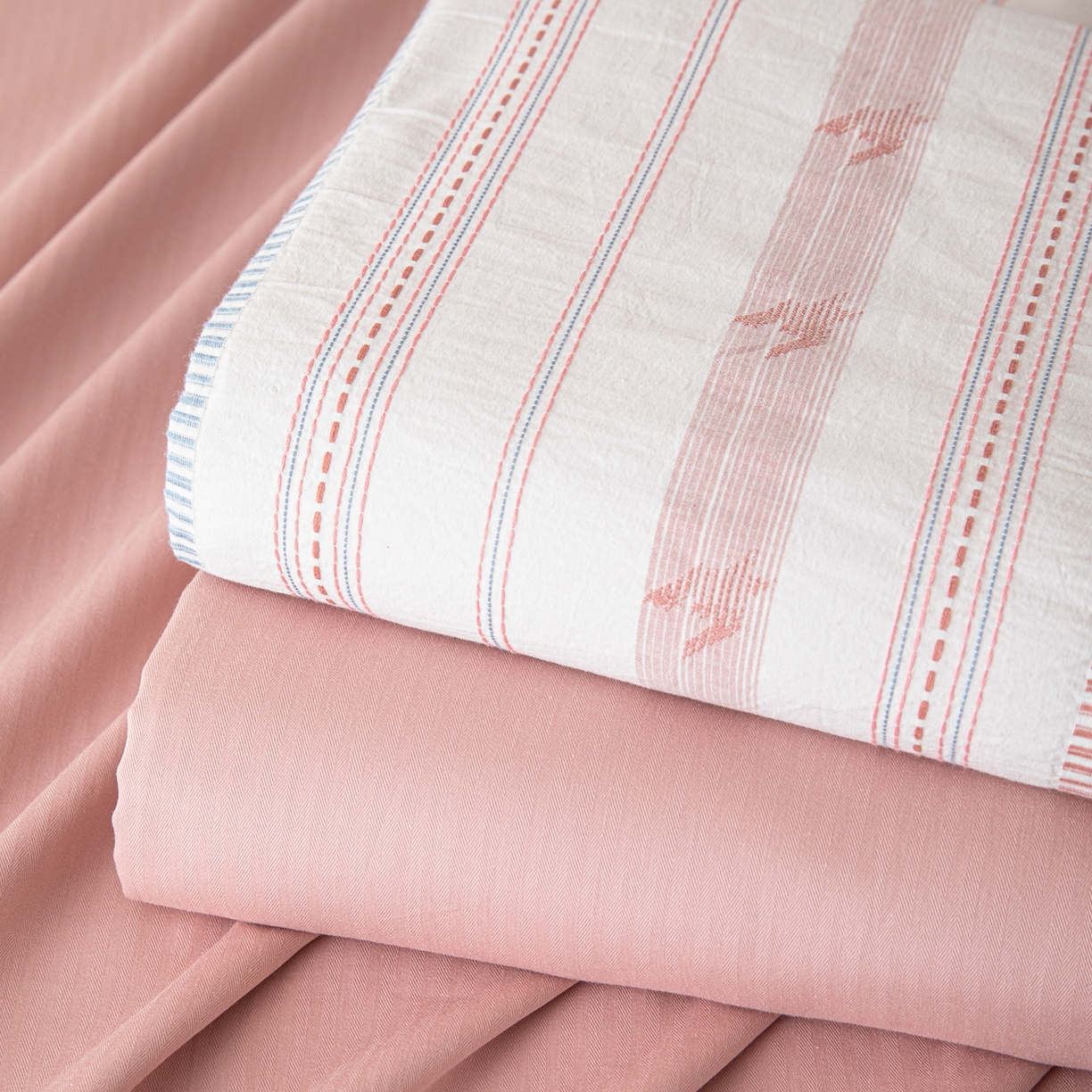 91家纺网 家纺一手货源 找家纺 眠博士 2055新款40s全棉纯棉提花股线枕套单品枕套单件单枕套 提花股线枕套-素简粉