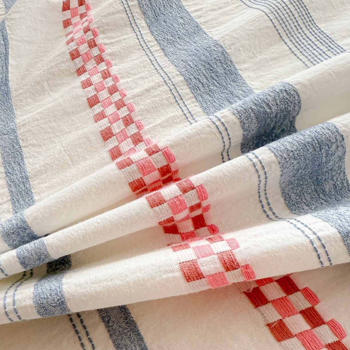 91家纺网 家纺一手货源 找家纺 眠博士 2055新款40s全棉纯棉提花股线枕套单品枕套单件单枕套 提花股线枕套-未来粉