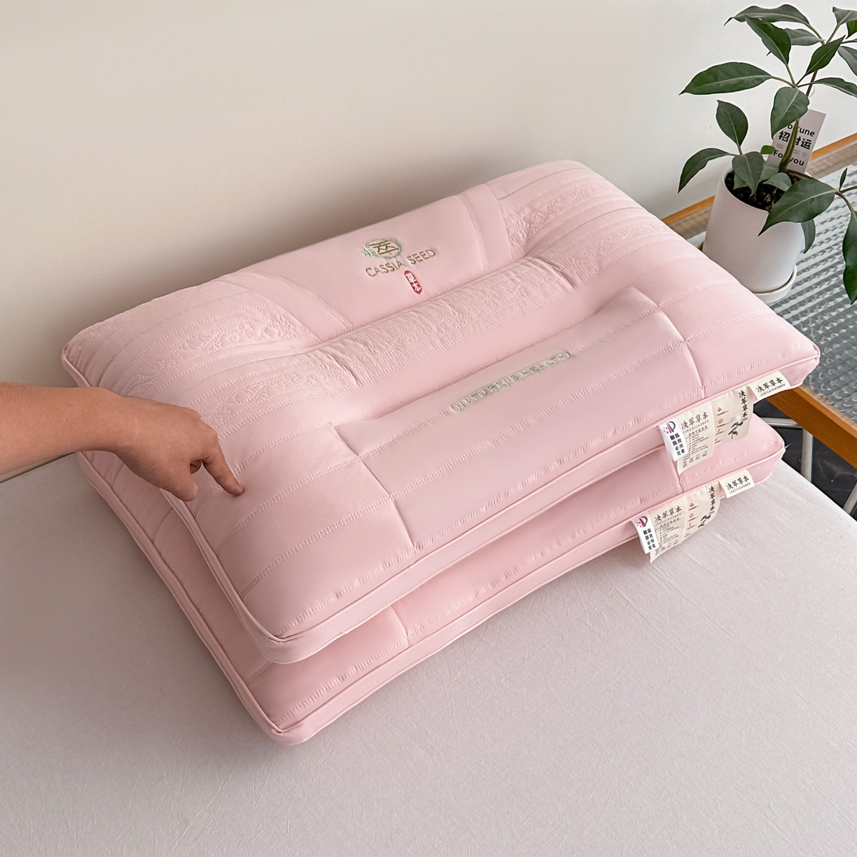 91家纺网 家纺一手货源 找家纺 （总）木子晗 2025新款颈椎疼痛专用护颈椎枕头牵引拉伸不塌陷助眠家用决明子枕芯