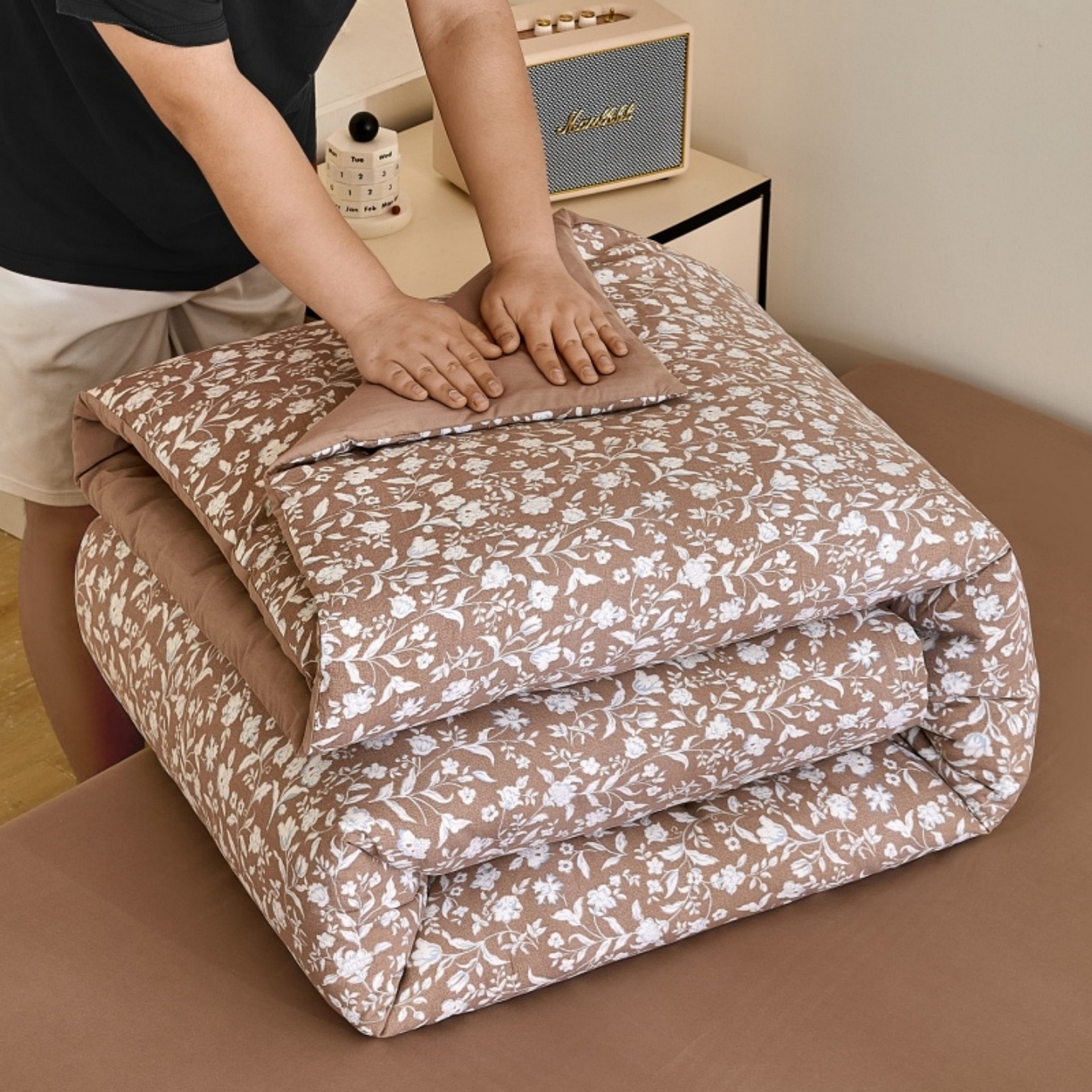 91家纺网 家纺一手货源 找家纺 好宜家纺 2025新款可拆洗新疆棉花被冬被春秋被夏凉被家用学生宿舍被子空调被芯四季通用 【批发团购价更优】【免费打包代发】【量大免费送货上门】 黛米-香槟咖