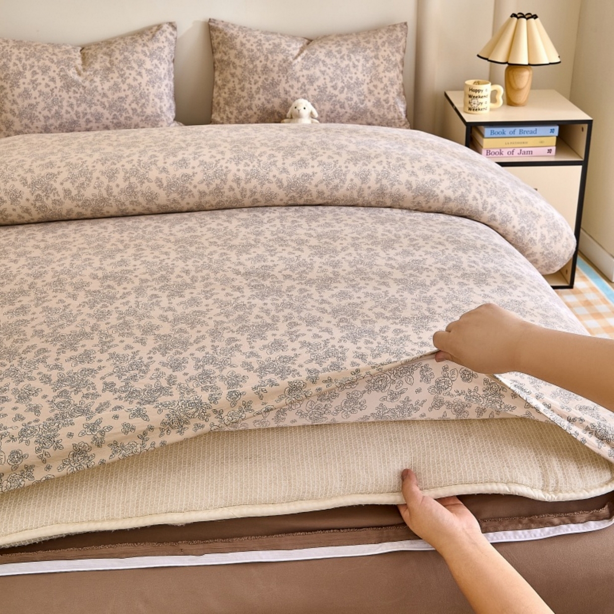 91家纺网 家纺一手货源 找家纺 好宜家纺 2025新款可拆洗新疆棉花被冬被春秋被夏凉被家用学生宿舍被子空调被芯四季通用 【批发团购价更优】【免费打包代发】【量大免费送货上门】 莱颜-轻咖色