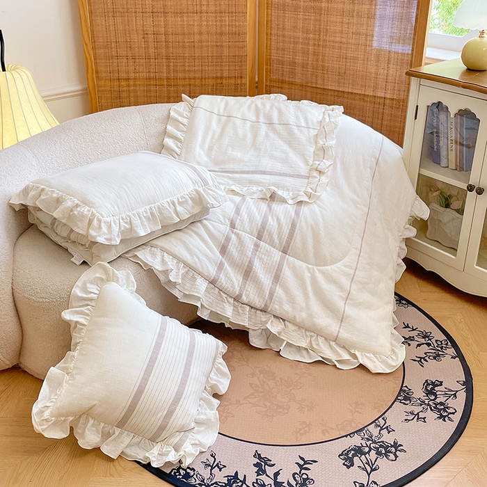 91家纺网 家纺一手货源 找家纺 照世家纺 2025新款亚麻抱枕被 简约条纹