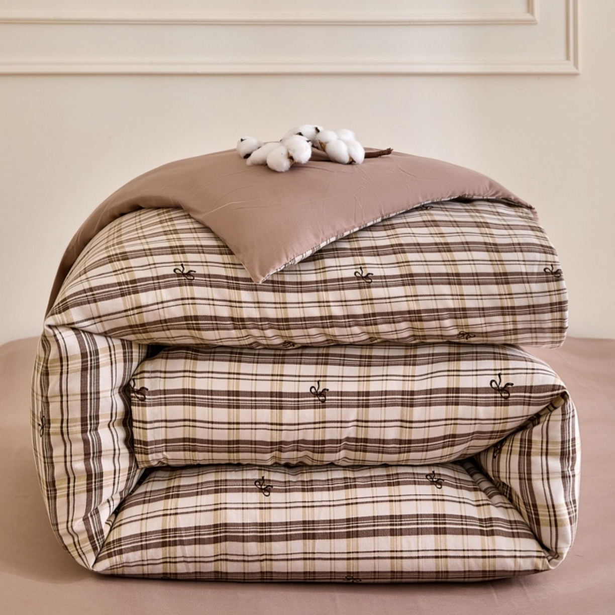 91家纺网 家纺一手货源 找家纺 好宜家纺 2025新款可拆洗新疆棉花被冬被春秋被夏凉被家用学生宿舍被子空调被芯四季通用 【批发团购价更优】【免费打包代发】【量大免费送货上门】 雅小格-咖棕