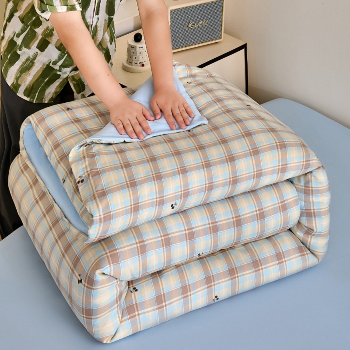 91家纺网 家纺一手货源 找家纺 好宜家纺 2025新款可拆洗新疆棉花被冬被春秋被夏凉被家用学生宿舍被子空调被芯四季通用 【批发团购价更优】【免费打包代发】【量大免费送货上门】 樱桃小格-兰