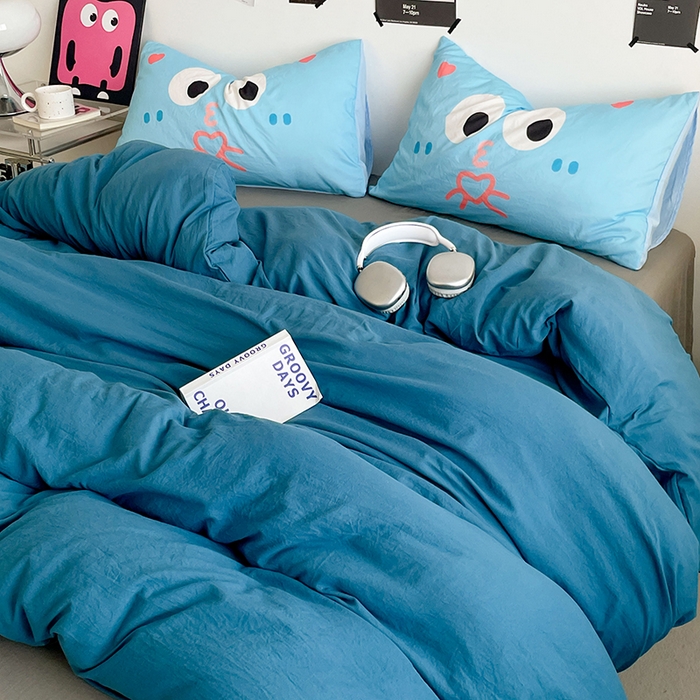 91家纺网 家纺一手货源 找家纺 优卡迪家纺馆 2025新款A类亲肤水洗棉大眼萌纯色混搭四件套 大眼萌-宝兰灰