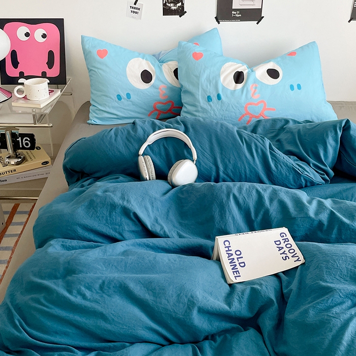 91家纺网 家纺一手货源 找家纺 优卡迪家纺馆 2025新款A类亲肤水洗棉大眼萌纯色混搭四件套 大眼萌-宝兰灰