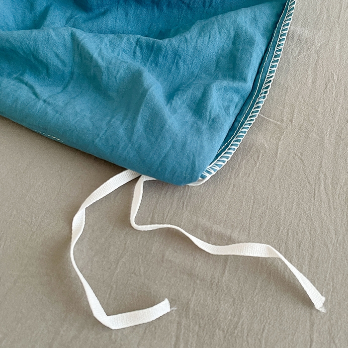 91家纺网 家纺一手货源 找家纺 优卡迪家纺馆 2025新款A类亲肤水洗棉大眼萌纯色混搭四件套 大眼萌-宝兰灰