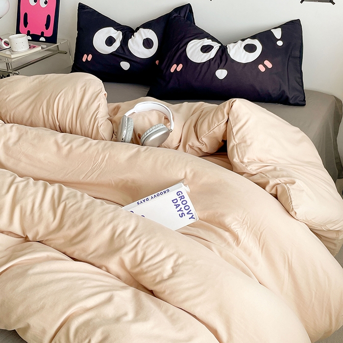 91家纺网 家纺一手货源 找家纺 优卡迪家纺馆 2025新款A类亲肤水洗棉大眼萌纯色混搭四件套 大眼萌-卡其灰