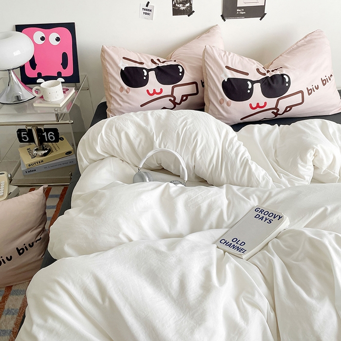 91家纺网 家纺一手货源 找家纺 优卡迪家纺馆 2025新款A类亲肤水洗棉大眼萌纯色混搭四件套 大眼萌-米白灰