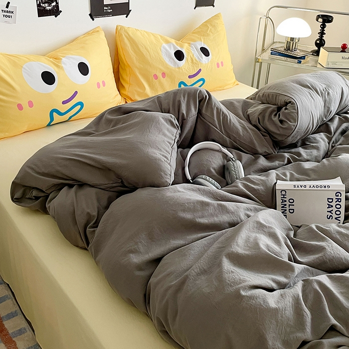 91家纺网 家纺一手货源 找家纺 优卡迪家纺馆 2025新款A类亲肤水洗棉大眼萌纯色混搭四件套 大眼萌-浅灰黄