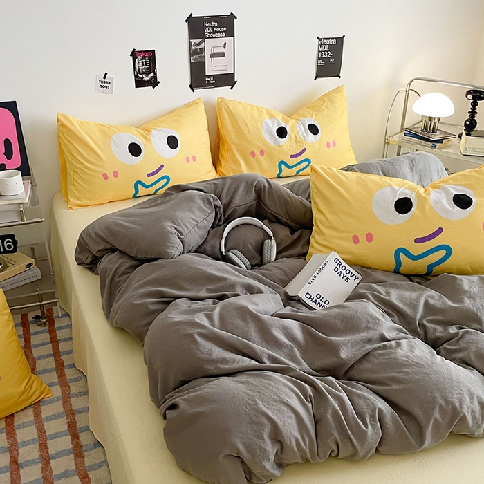 91家纺网 家纺一手货源 找家纺 优卡迪家纺馆 2025新款A类亲肤水洗棉大眼萌纯色混搭四件套 大眼萌-浅灰黄