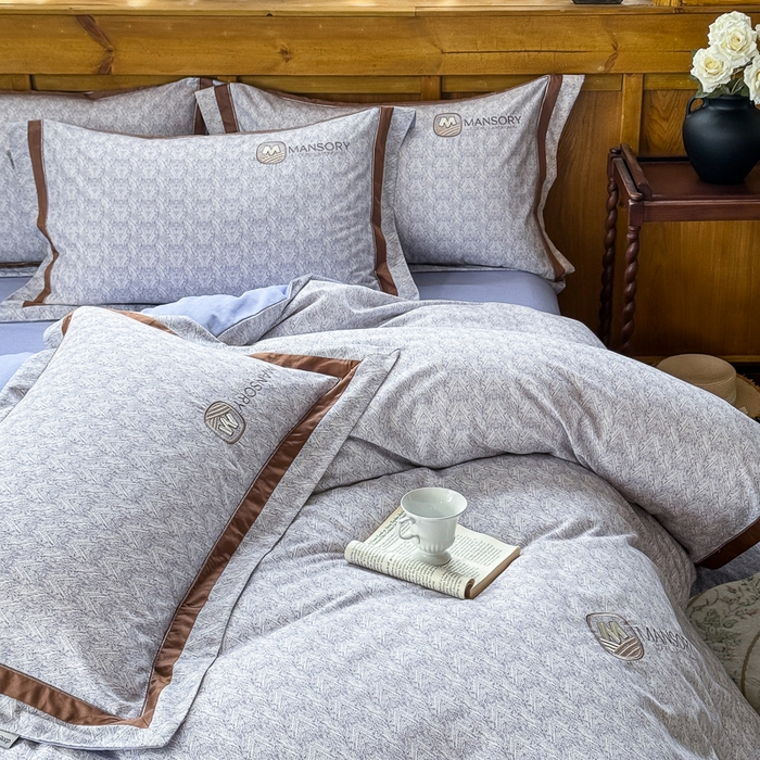 91家纺网 家纺一手货源 找家纺 巧玲珑 20025新款工艺款刺绣绣花加厚天丝棉四件套 威尼斯-浅灰