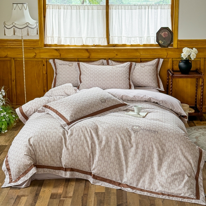 91家纺网 家纺一手货源 找家纺 巧玲珑 20025新款工艺款刺绣绣花加厚天丝棉四件套 威尼斯-浅驼