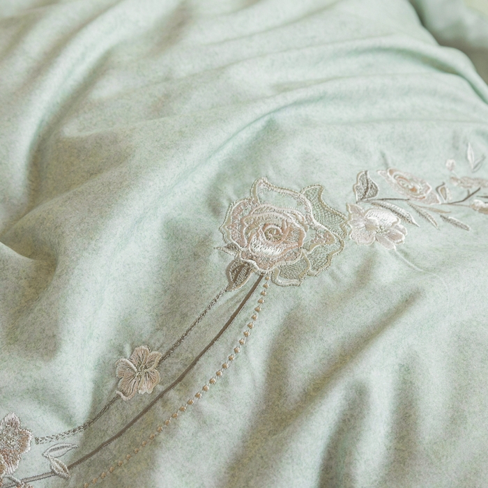 91家纺网 家纺一手货源 找家纺 巧玲珑 20025新款工艺款刺绣绣花加厚天丝棉四件套 寻梦-草绿