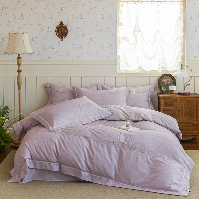 91家纺网 家纺一手货源 找家纺 巧玲珑 20025新款工艺款刺绣绣花加厚天丝棉四件套 寻梦-粉豆沙