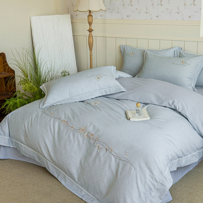 91家纺网 家纺一手货源 找家纺 巧玲珑 20025新款工艺款刺绣绣花加厚天丝棉四件套 寻梦-灰