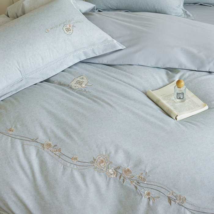 91家纺网 家纺一手货源 找家纺 巧玲珑 20025新款工艺款刺绣绣花加厚天丝棉四件套 寻梦-灰