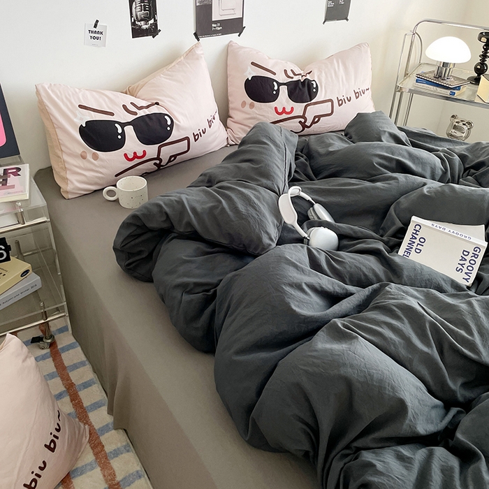 91家纺网 家纺一手货源 找家纺 优卡迪家纺馆 2025新款A类亲肤水洗棉大眼萌纯色混搭四件套 大眼萌-深浅灰