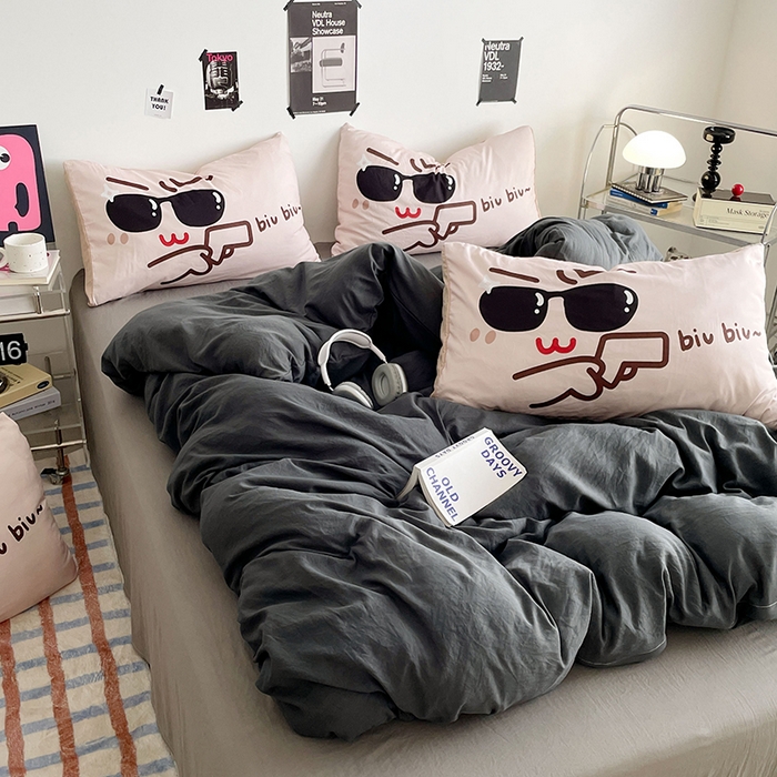 91家纺网 家纺一手货源 找家纺 优卡迪家纺馆 2025新款A类亲肤水洗棉大眼萌纯色混搭四件套 大眼萌-深浅灰