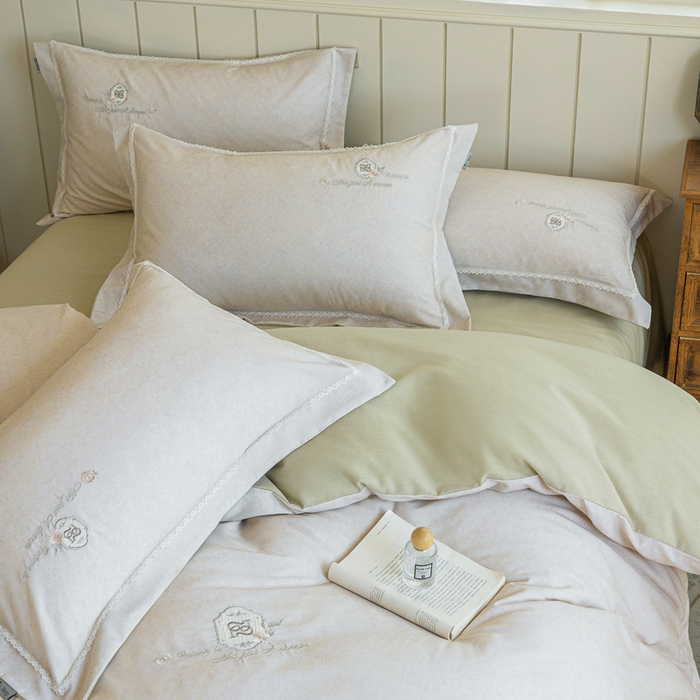 91家纺网 家纺一手货源 找家纺 巧玲珑 20025新款工艺款刺绣绣花加厚天丝棉四件套 寻梦-米黄