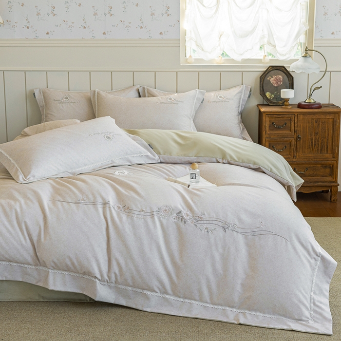 91家纺网 家纺一手货源 找家纺 巧玲珑 20025新款工艺款刺绣绣花加厚天丝棉四件套 寻梦-米黄