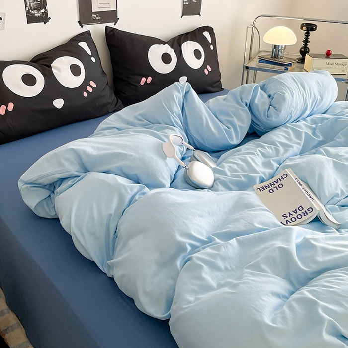 91家纺网 家纺一手货源 找家纺 优卡迪家纺馆 2025新款A类亲肤水洗棉大眼萌纯色混搭四件套 大眼萌-天蓝灰