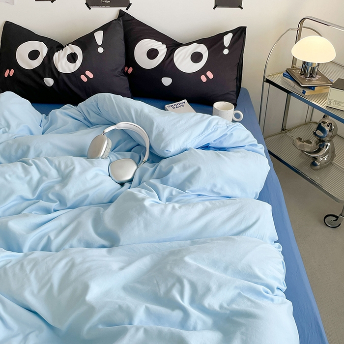 91家纺网 家纺一手货源 找家纺 优卡迪家纺馆 2025新款A类亲肤水洗棉大眼萌纯色混搭四件套 大眼萌-天蓝灰