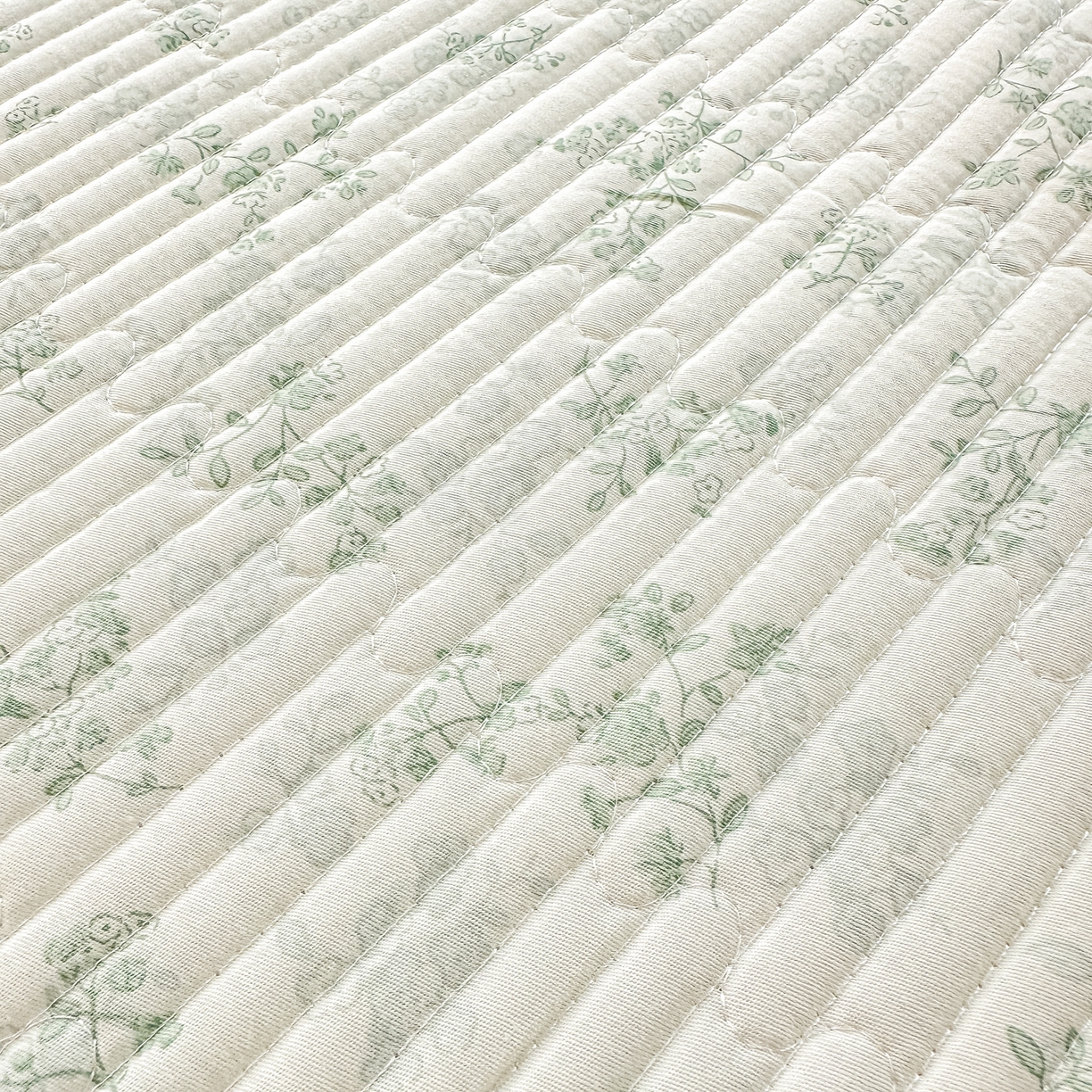 91家纺网 家纺一手货源 找家纺 橘夏家纺 2025新款全棉床盖三件套春风里（绿）