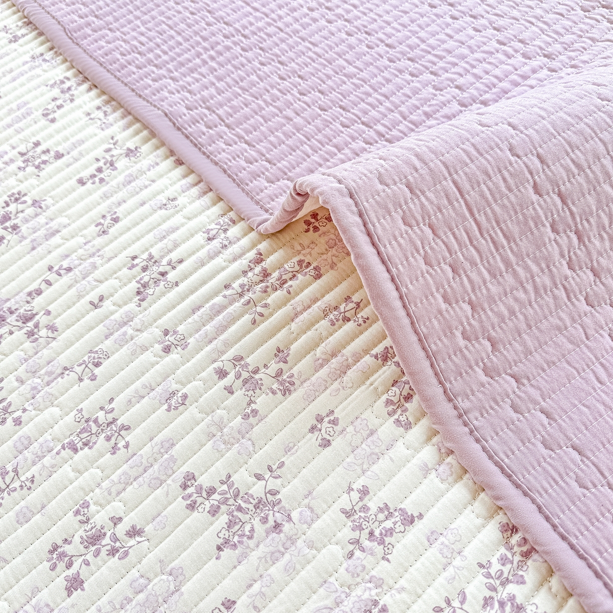 91家纺网 家纺一手货源 找家纺 橘夏家纺 2025新款全棉床盖三件套春风里（紫）