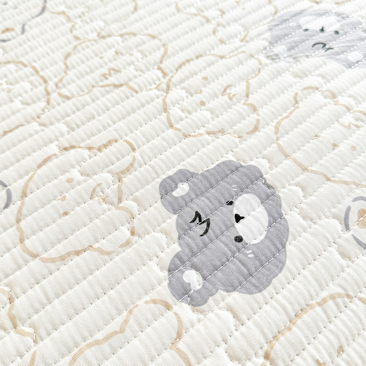 91家纺网 家纺一手货源 找家纺 橘夏家纺 2025新款全棉床盖三件套影子熊