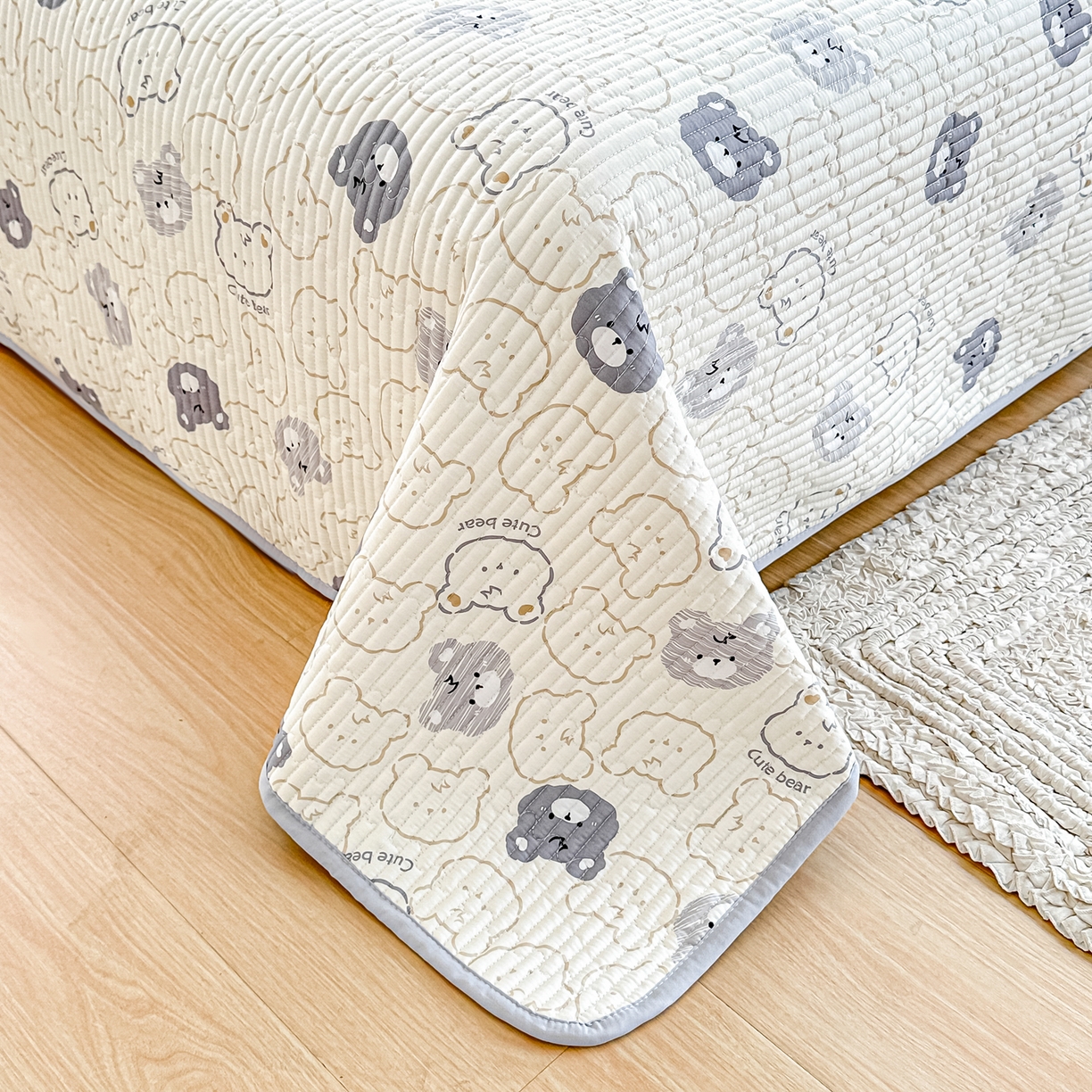 91家纺网 家纺一手货源 找家纺 橘夏家纺 2025新款全棉床盖三件套影子熊