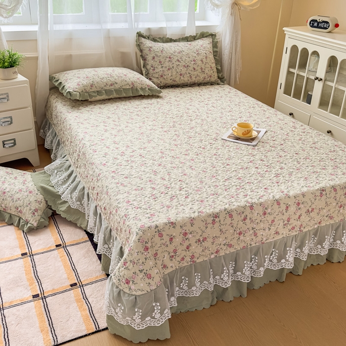 91家纺网 家纺一手货源 找家纺 艺慕家纺 2025新款水洗棉麻双层纱夏被床盖四件套 绿藤花语