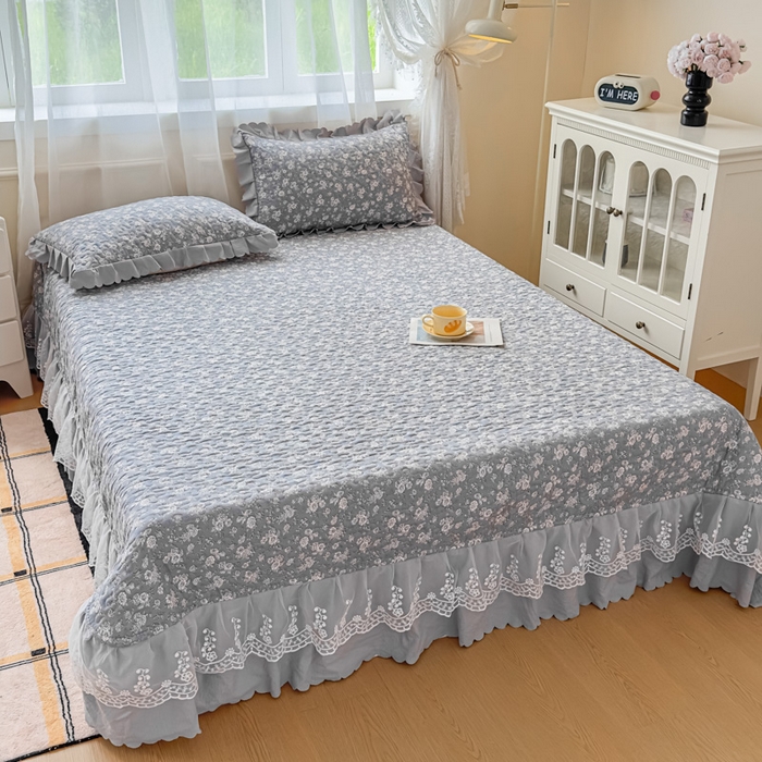 91家纺网 家纺一手货源 找家纺 艺慕家纺 2025新款水洗棉麻双层纱夏被床盖四件套 幽梦青萝