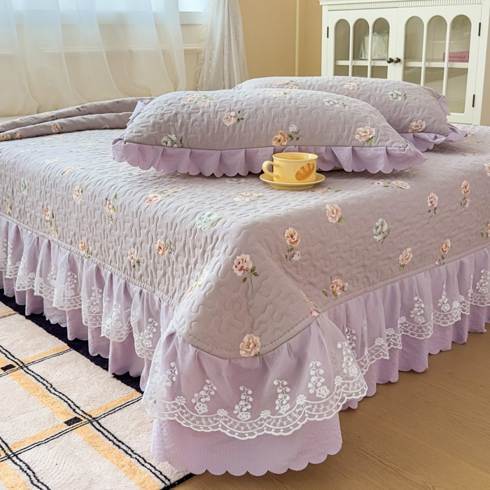 91家纺网 家纺一手货源 找家纺 艺慕家纺 2025新款水洗棉麻双层纱夏被床盖四件套 紫菱花园