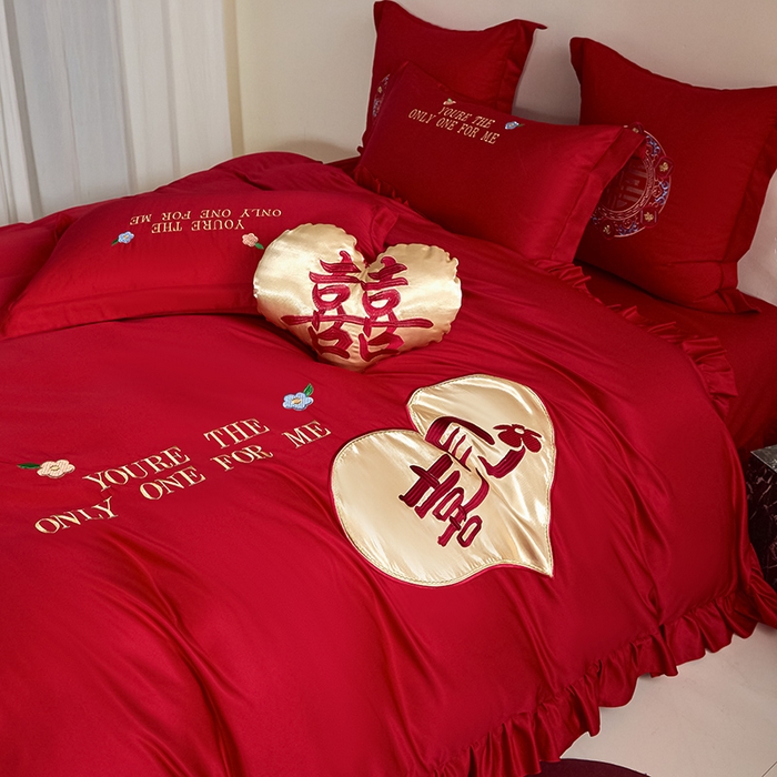 91家纺网 家纺一手货源 找家纺 （总）玉雅家纺 2025新款水洗冰丝刺绣床裙款婚庆四件套