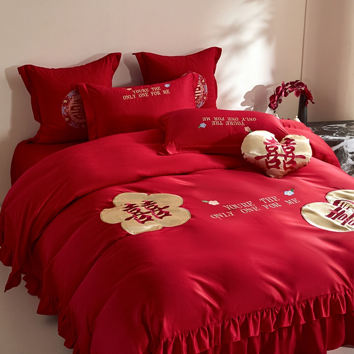 91家纺网 家纺一手货源 找家纺 （总）玉雅家纺 2025新款水洗冰丝刺绣床裙款婚庆四件套