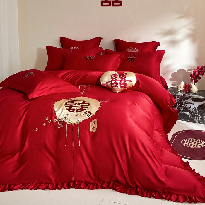 91家纺网 家纺一手货源 找家纺 玉雅家纺 2025新款水洗冰丝刺绣床裙款婚庆四件套 床裙款-大喜日子