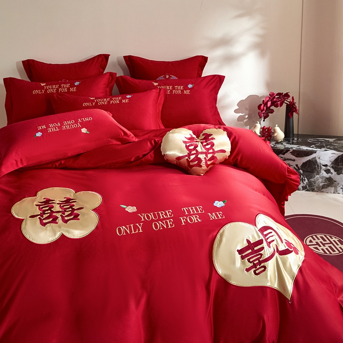 91家纺网 家纺一手货源 找家纺 玉雅家纺 2025新款水洗冰丝刺绣床裙款婚庆四件套 床裙款-爱意浓