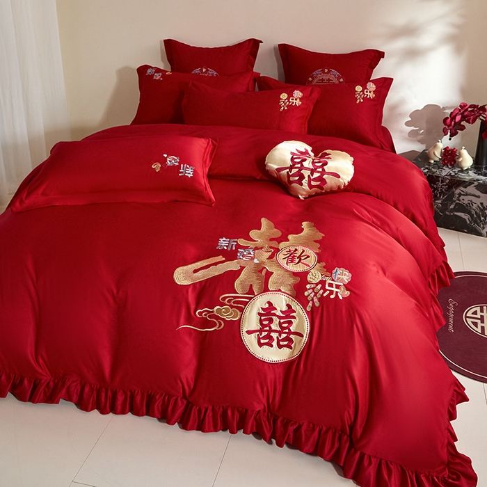 91家纺网 家纺一手货源 找家纺 玉雅家纺 2025新款水洗冰丝刺绣床裙款婚庆四件套 床裙款-新婚快乐