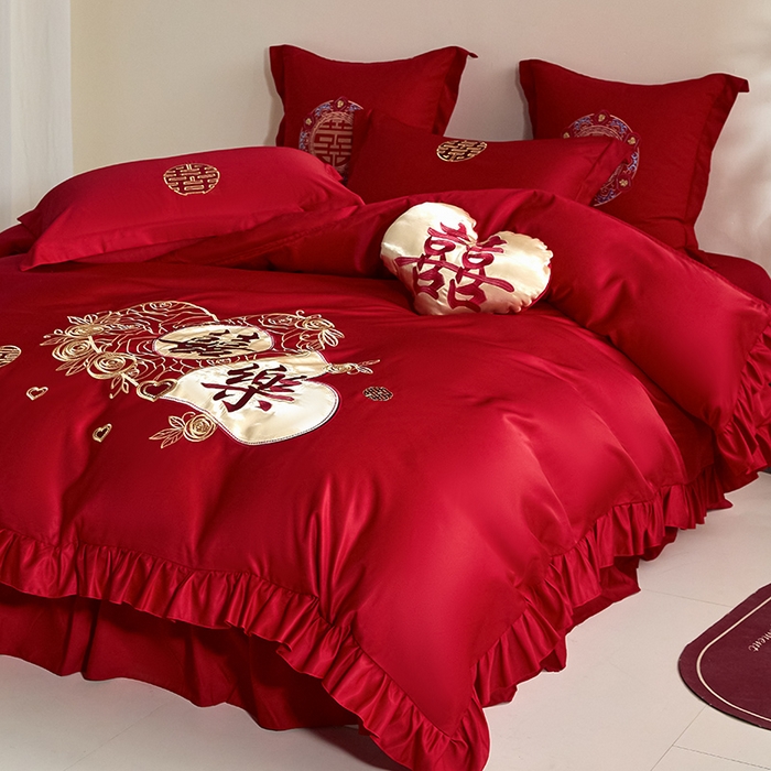 91家纺网 家纺一手货源 找家纺 玉雅家纺 2025新款水洗冰丝刺绣床裙款婚庆四件套 床裙款-心相印