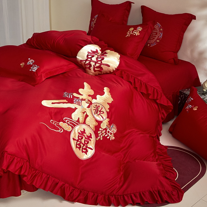 91家纺网 家纺一手货源 找家纺 玉雅家纺 2025新款水洗冰丝刺绣床裙款婚庆四件套 床裙款-新婚快乐