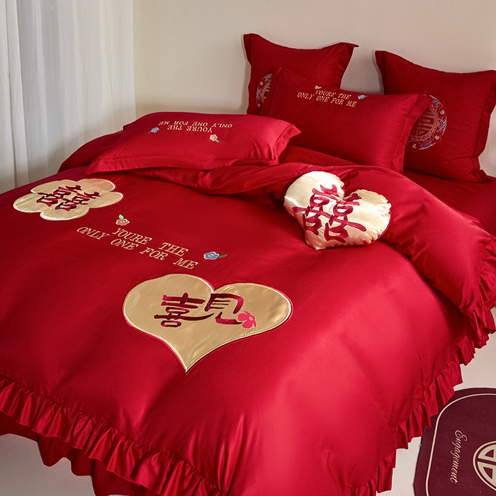 91家纺网 家纺一手货源 找家纺 玉雅家纺 2025新款水洗冰丝刺绣床裙款婚庆四件套 床裙款-爱意浓