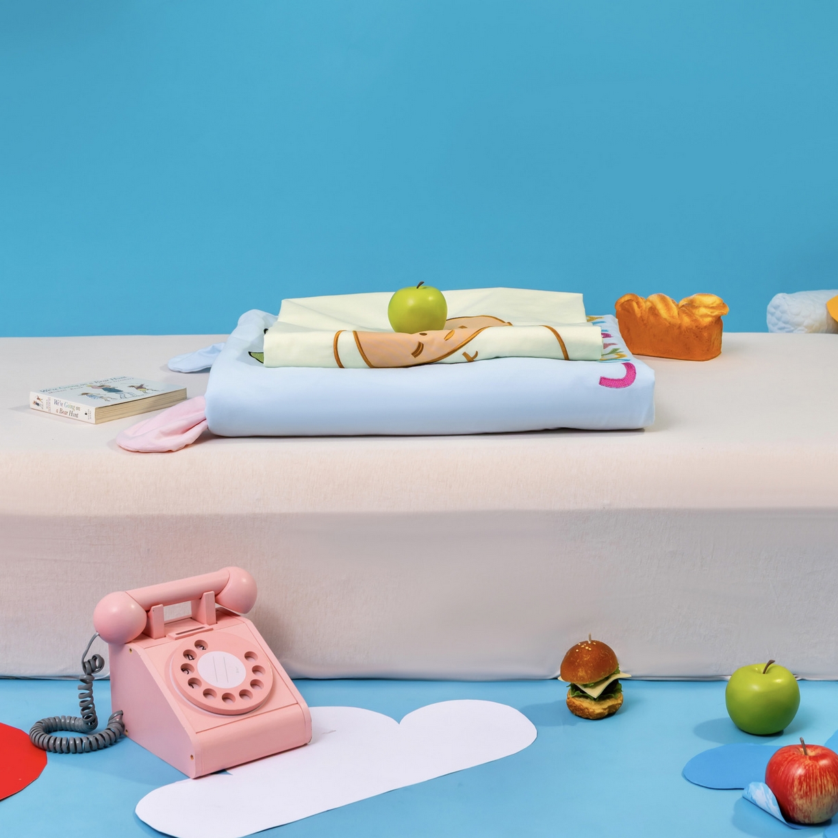 91家纺网 家纺一手货源 找家纺 （总）喜多兔儿童家纺 2025新款小梦幻纯棉针织棉紧密纺绣花幼儿园被子三件套