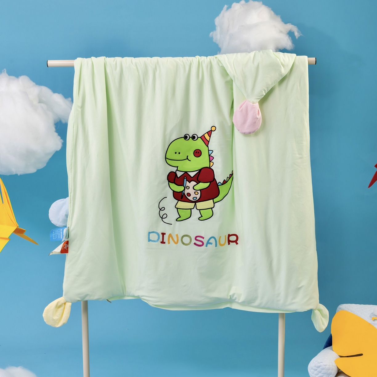 91家纺网 家纺一手货源 找家纺 （总）喜多兔儿童家纺 2025新款小梦幻纯棉针织棉紧密纺绣花幼儿园被子三件套