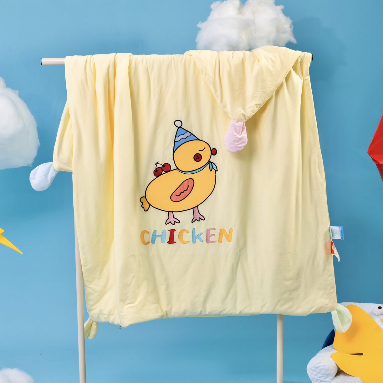 91家纺网 家纺一手货源 找家纺 （总）喜多兔儿童家纺 2025新款小梦幻纯棉针织棉紧密纺绣花幼儿园被子三件套