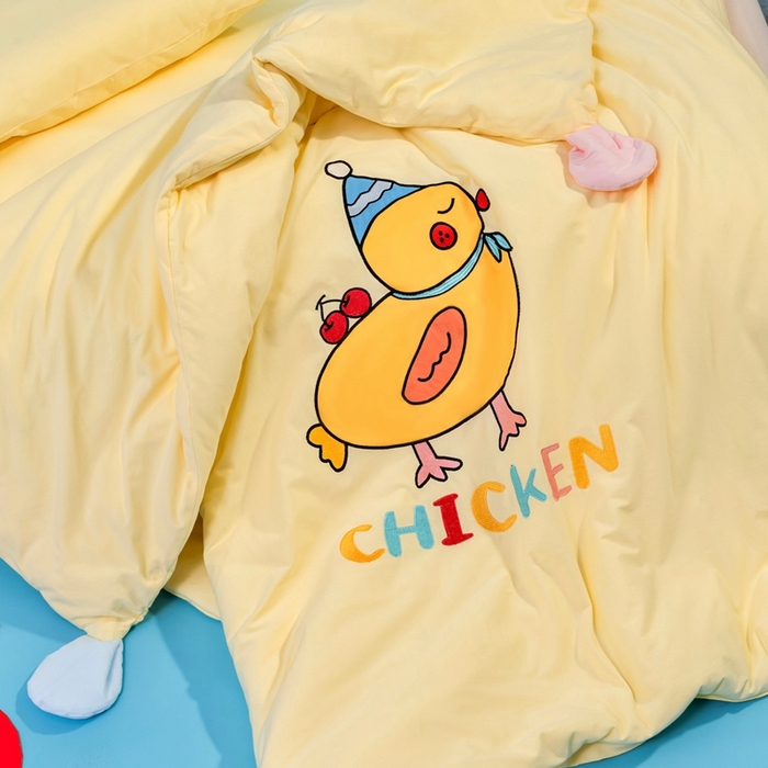 91家纺网 家纺一手货源 找家纺 喜多兔儿童家纺 2025新款小梦幻纯棉针织棉紧密纺绣花幼儿园被子三件套 黄色梦幻小鸭子