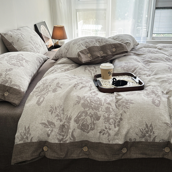 91家纺网 家纺一手货源 找家纺 漫仙阁家纺 2025秋冬新品加厚高克重复古风双层纱印花四件套 城堡花园